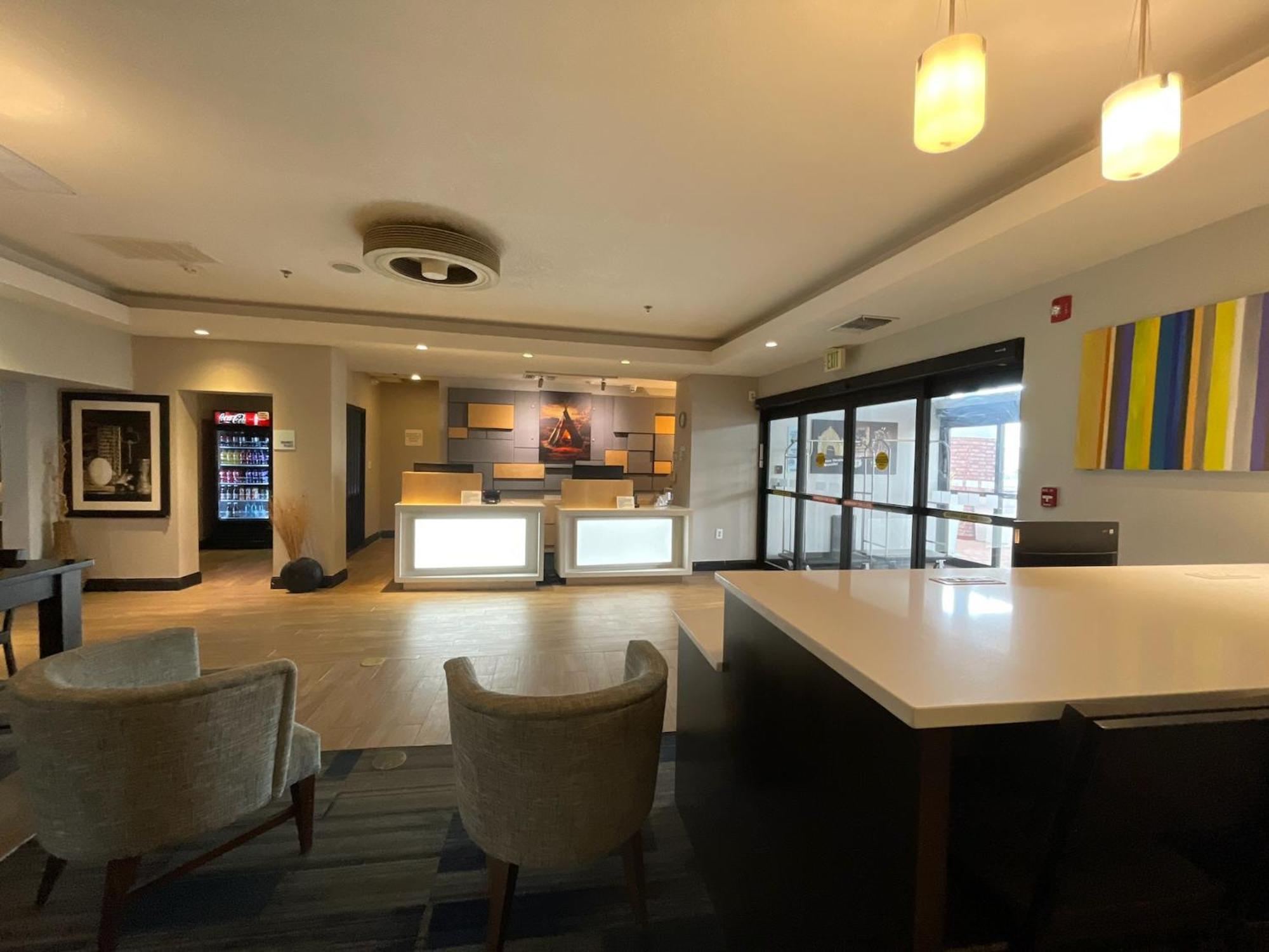 Route 66 Inn & Suites Miami Ngoại thất bức ảnh
